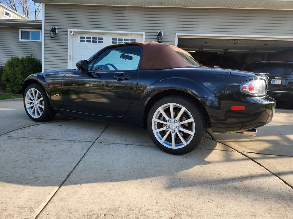 2006 Mazda NC MX-5 Miata - Image 11 of 17