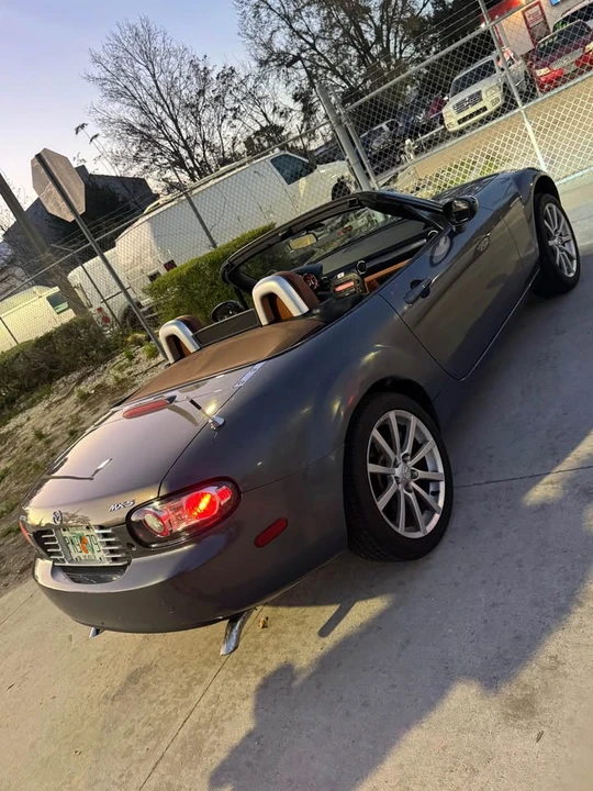 2006 Mazda NC MX-5 Miata - Image 13 of 18