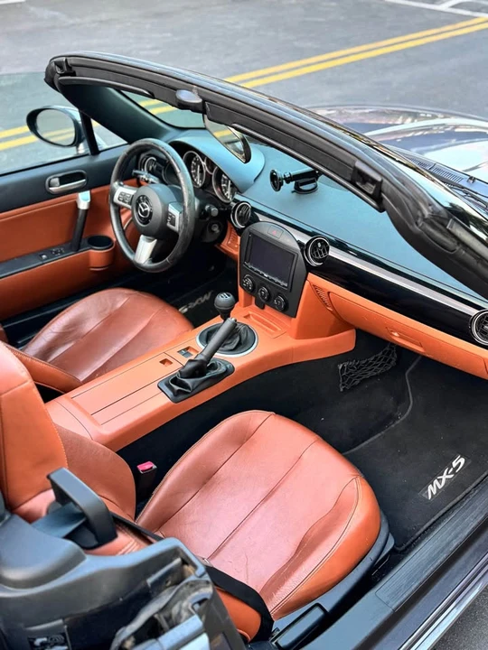 2006 Mazda NC MX-5 Miata - Image 16 of 20