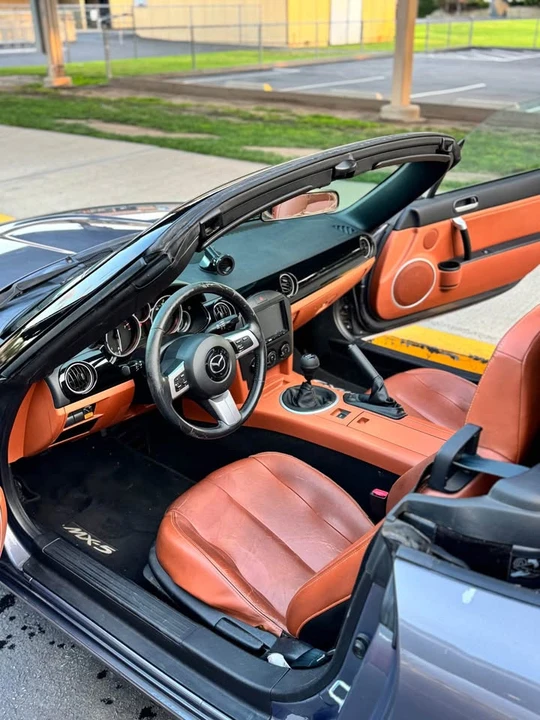 2006 Mazda NC MX-5 Miata - Image 14 of 20
