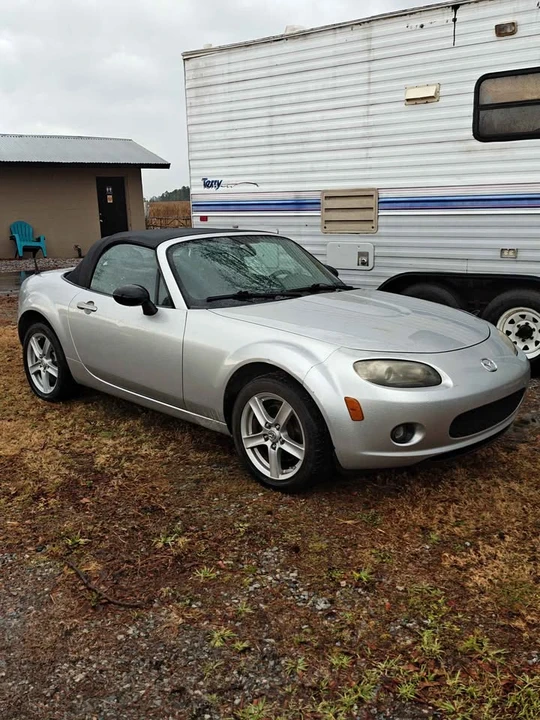 2006 Mazda NC MX-5 Miata - Image 3 of 15