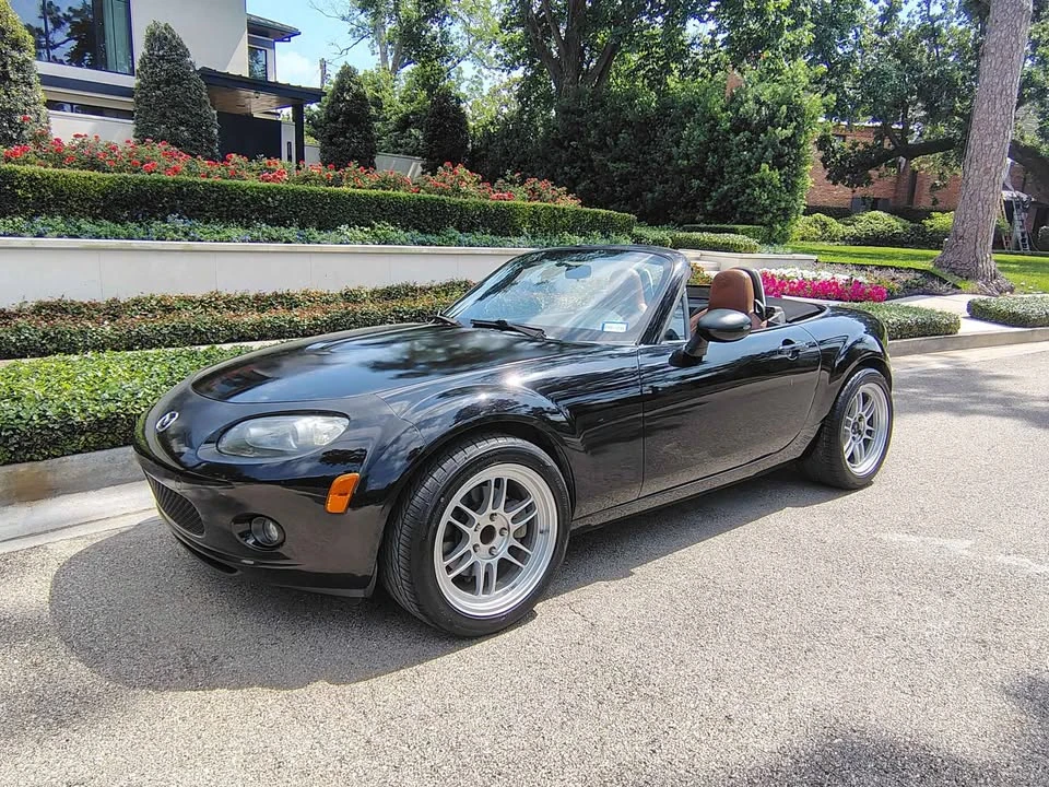 2006 Mazda NC MX-5 Miata - Image 2 of 19