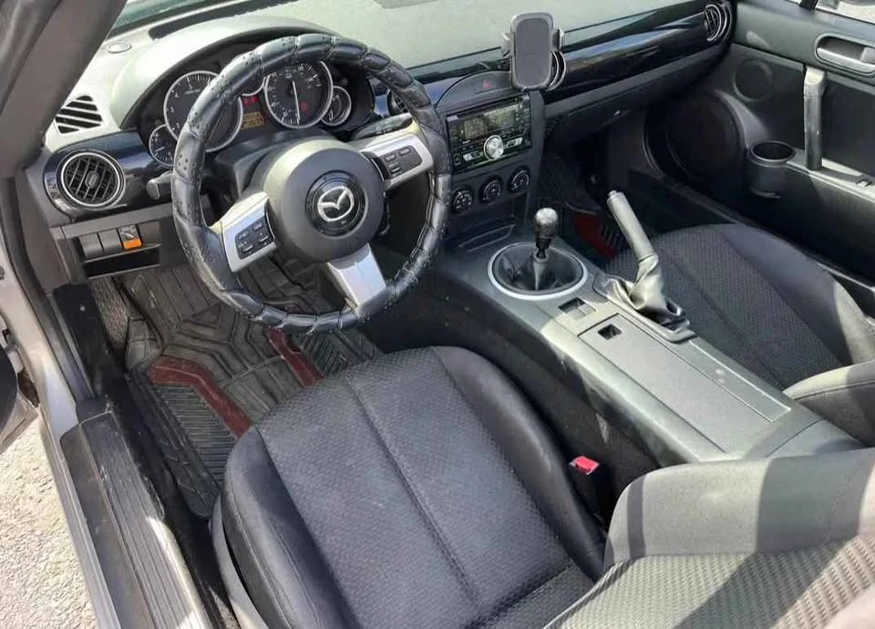 2006 Mazda NC MX-5 Miata - Image 12 of 15