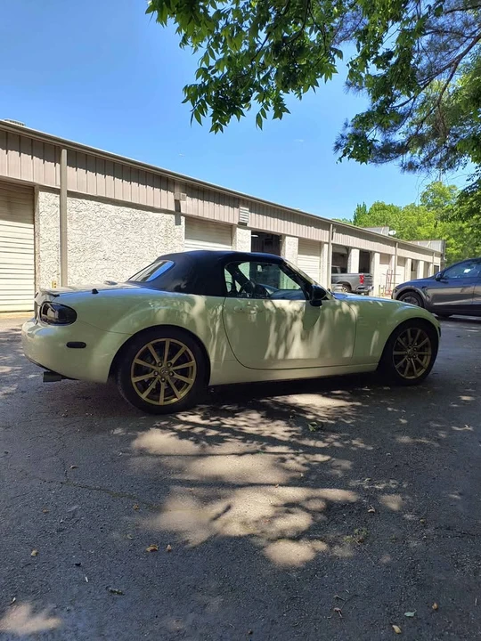 2006 Mazda NC MX-5 Miata - Image 5 of 14