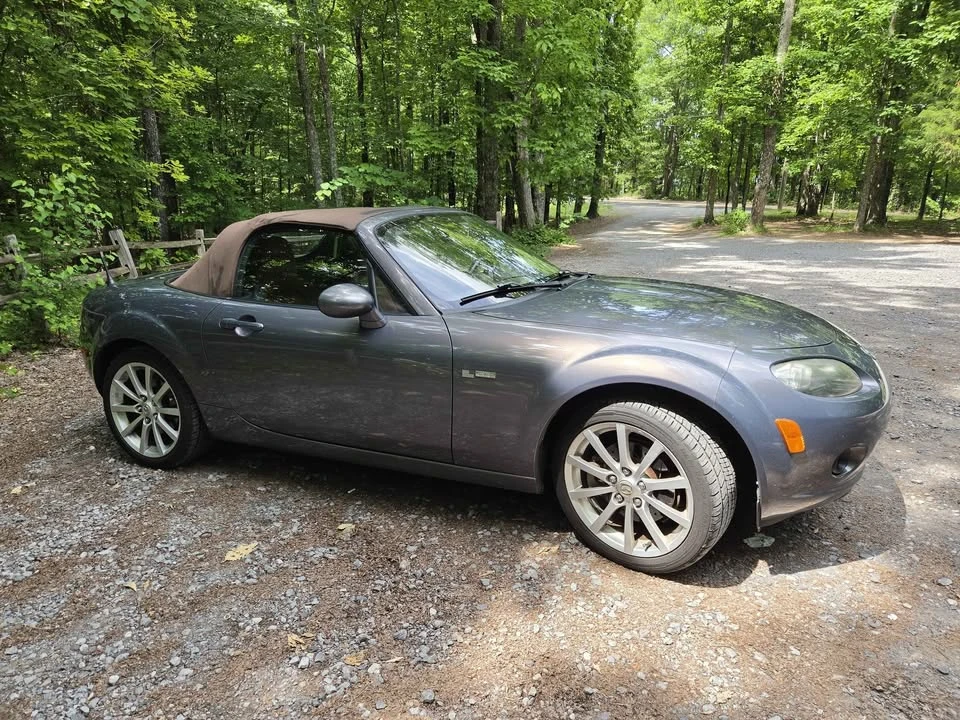 2006 Mazda NC MX-5 Miata - Image 2 of 19