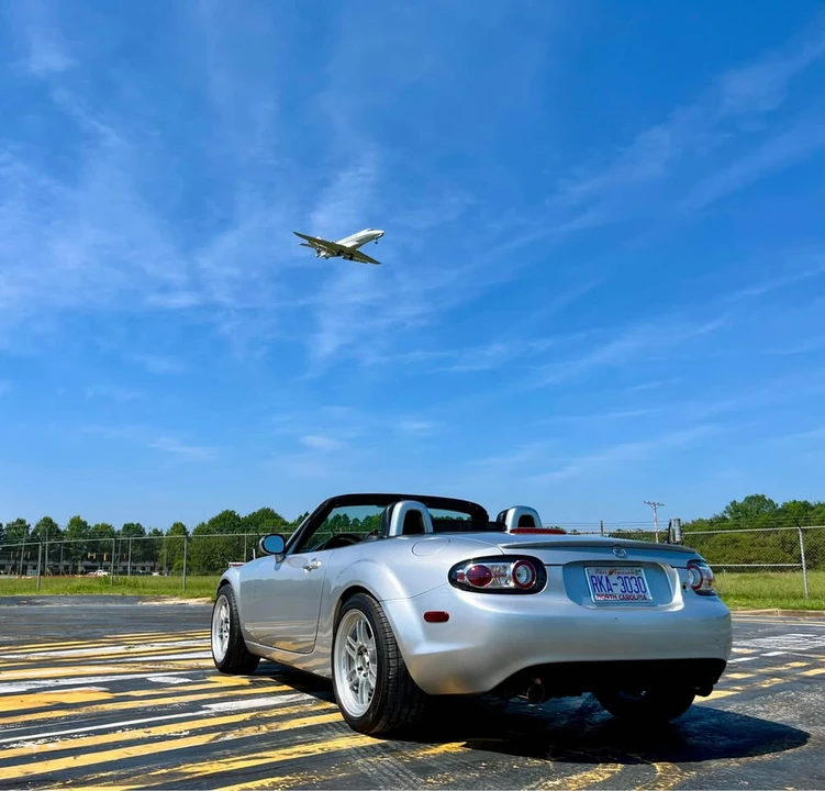 2006 Mazda NC MX-5 Miata - Image 4 of 5