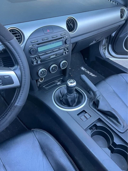 2006 Mazda NC MX-5 Miata - Image 11 of 14