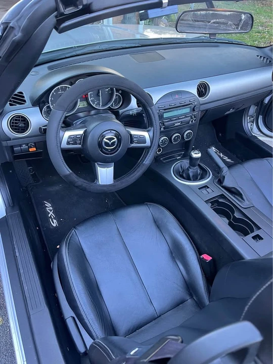 2006 Mazda NC MX-5 Miata - Image 13 of 14