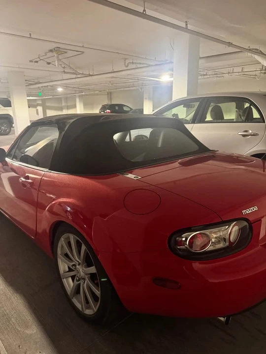 2006 Mazda NC MX-5 Miata - Image 5 of 11
