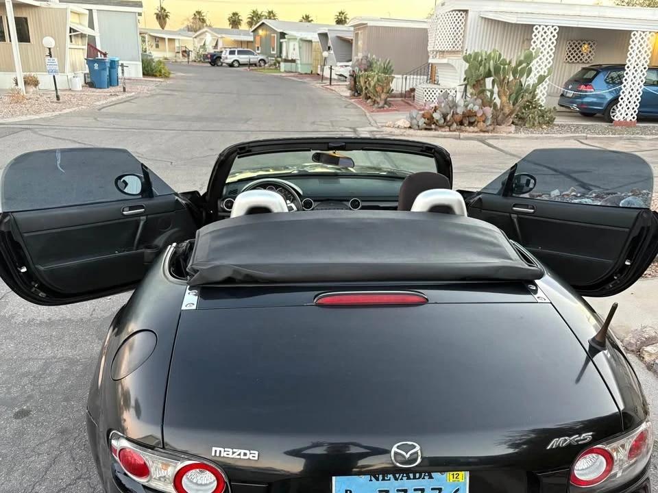 2006 Mazda NC MX-5 Miata - Image 4 of 10