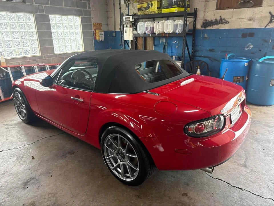 2006 Mazda NC MX-5 Miata - Image 5 of 16