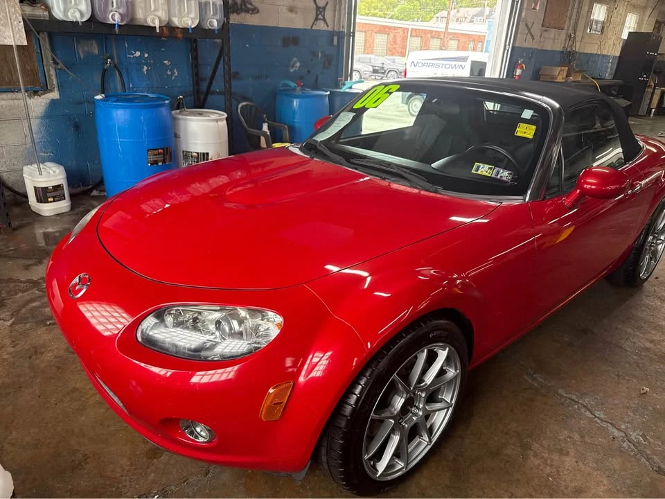 2006 Mazda NC MX-5 Miata - Image 2 of 16