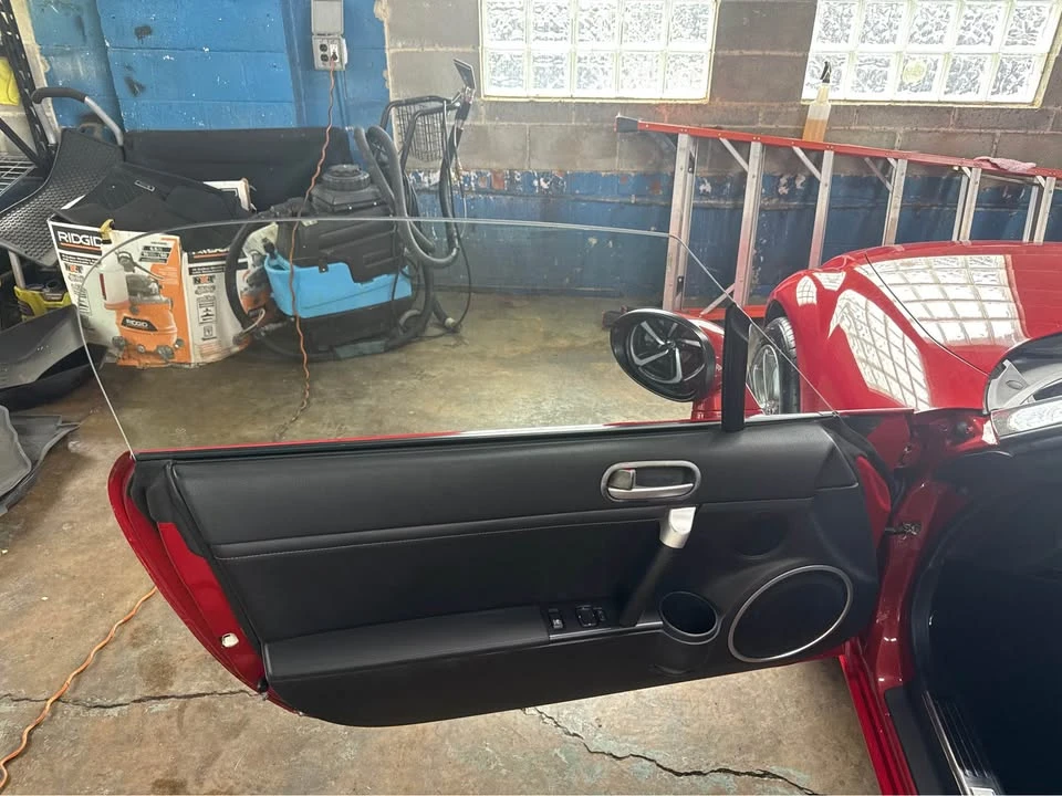 2006 Mazda NC MX-5 Miata - Image 11 of 16