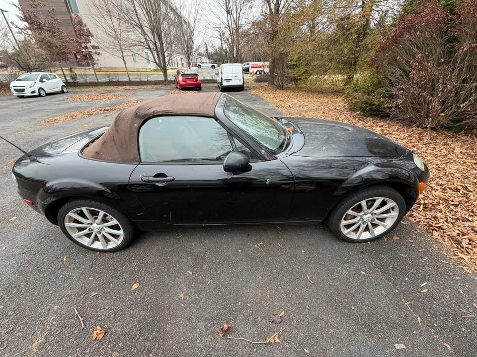 2006 Mazda NC MX-5 Miata - Image 4 of 18