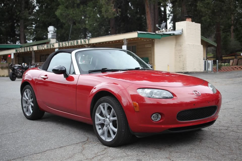 2006 Mazda NC MX-5 Miata - Image 5 of 10