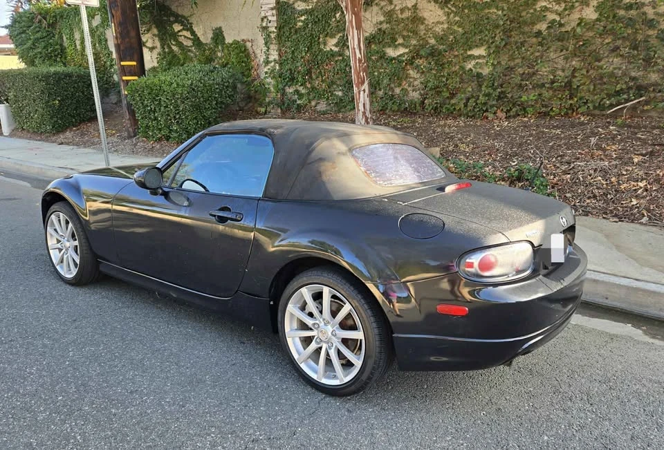 2006 Mazda NC MX-5 Miata - Image 5 of 10