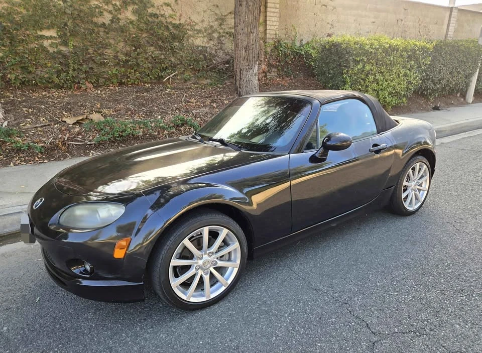 2006 Mazda NC MX-5 Miata - Image 2 of 10