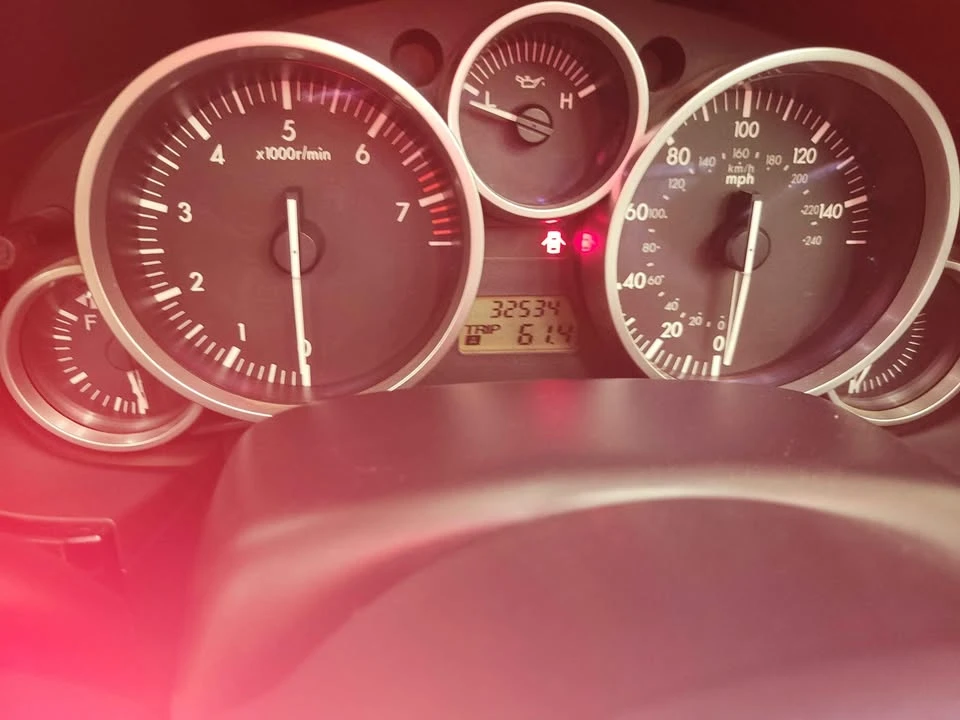 2006 Mazda NC MX-5 Miata - Image 2 of 17