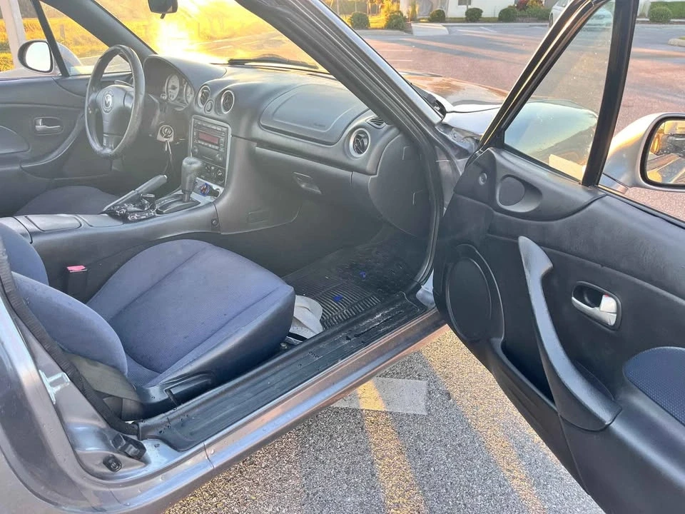 2006 Mazda NC MX-5 Miata - Image 5 of 8