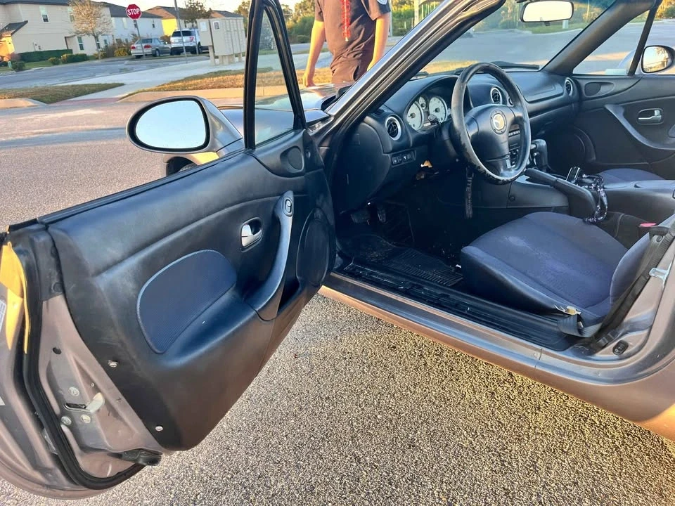 2006 Mazda NC MX-5 Miata - Image 6 of 8