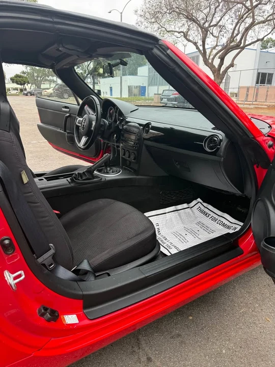 2006 Mazda NC MX-5 Miata - Image 9 of 11