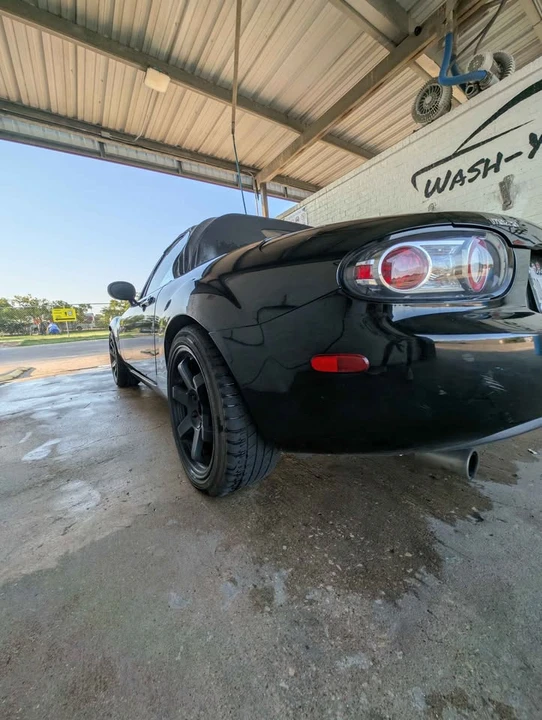 2006 Mazda NC MX-5 Miata - Image 9 of 11