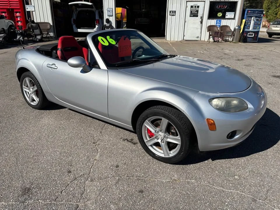 2006 Mazda NC MX-5 Miata - Image 6 of 17