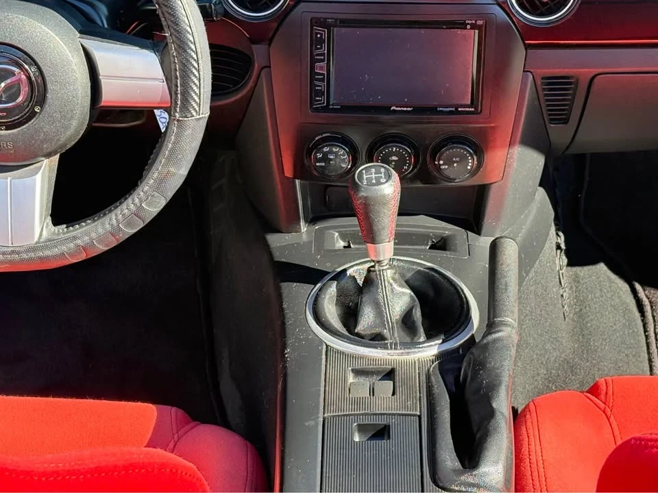 2006 Mazda NC MX-5 Miata - Image 13 of 17