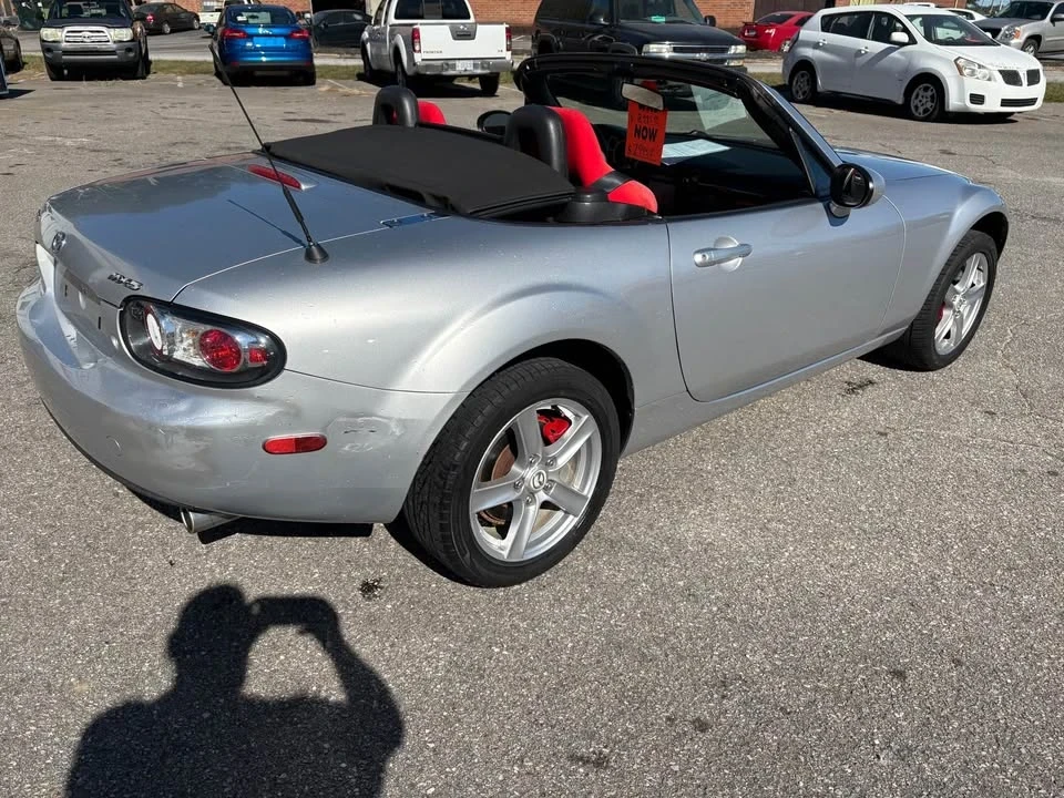 2006 Mazda NC MX-5 Miata - Image 5 of 17