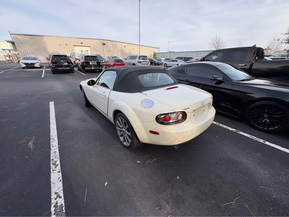 2006 Mazda NC MX-5 Miata - Image 2 of 3