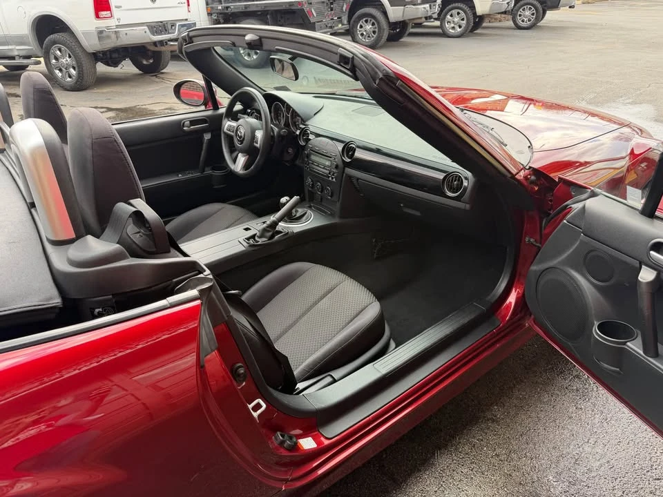 2006 Mazda NC MX-5 Miata - Image 15 of 20