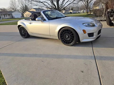2006 Mazda MX-5 Miata Sport Convertible