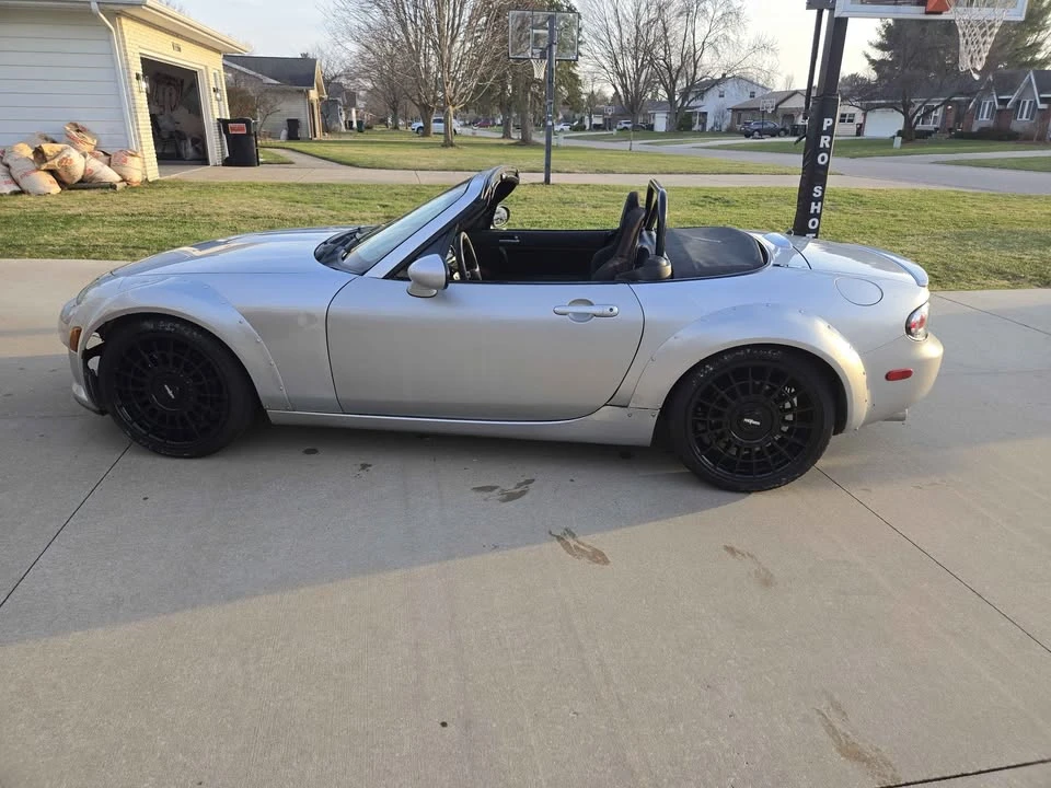 2006 Mazda NC MX-5 Miata - Image 6 of 9