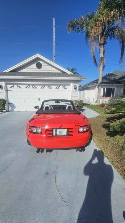 2006 Mazda NC MX-5 Miata - Image 2 of 15