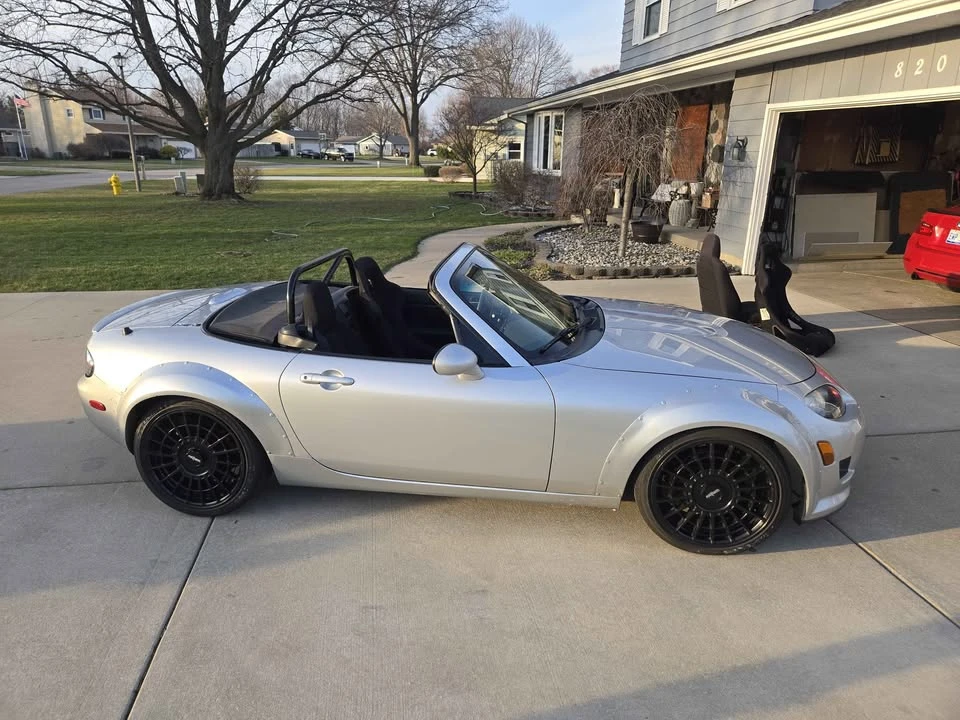 2006 Mazda NC MX-5 Miata - Image 4 of 9