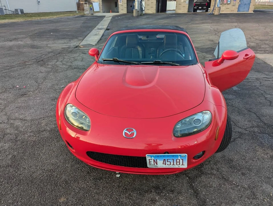 2006 Mazda NC MX-5 Miata - Image 4 of 12