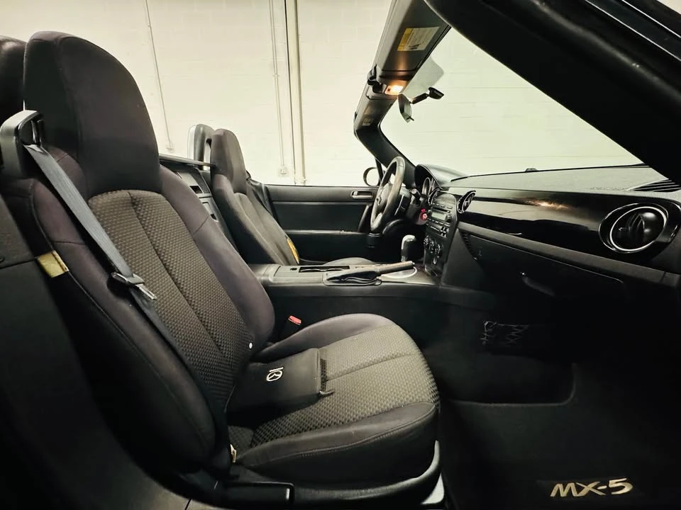 2006 Mazda NC MX-5 Miata - Image 11 of 20