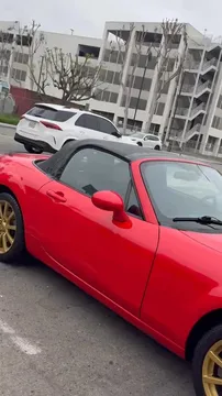 2006 Mazda MX-5 Miata Sport Convertible