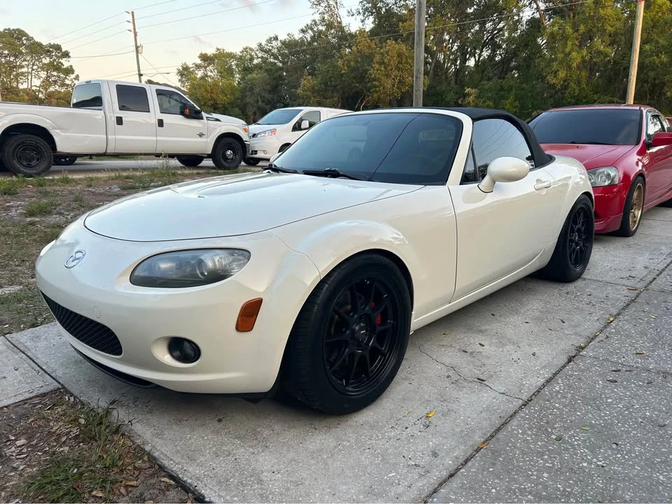 2006 Mazda NC MX-5 Miata - Image 2 of 8