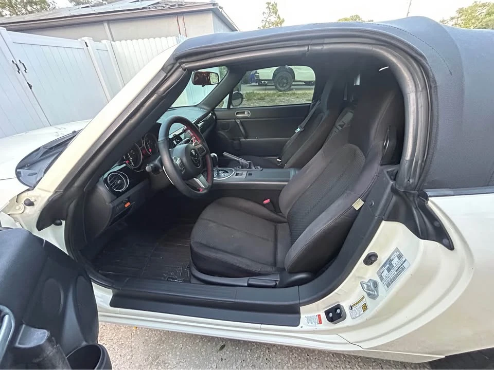 2006 Mazda NC MX-5 Miata - Image 5 of 8