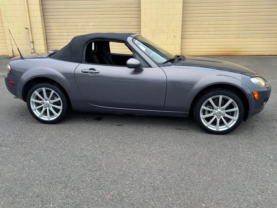 2006 Mazda NC MX-5 Miata - Image 4 of 19