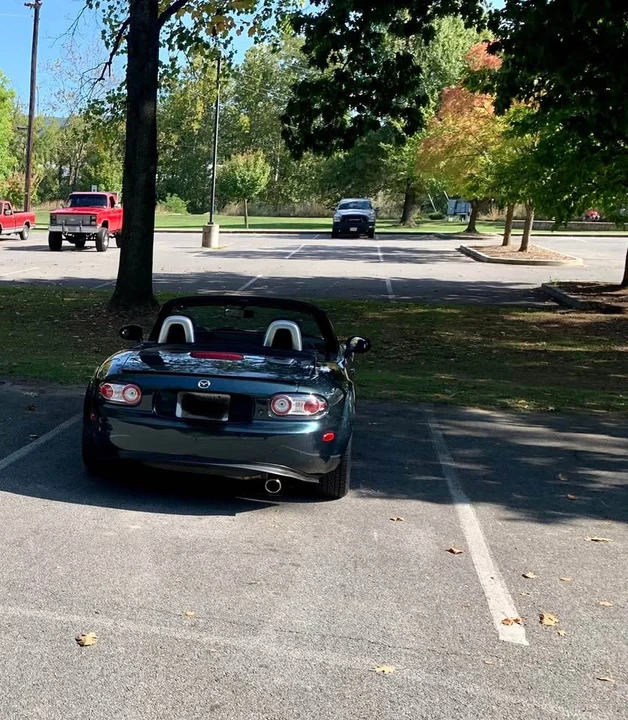 2006 Mazda NC MX-5 Miata - Image 12 of 13