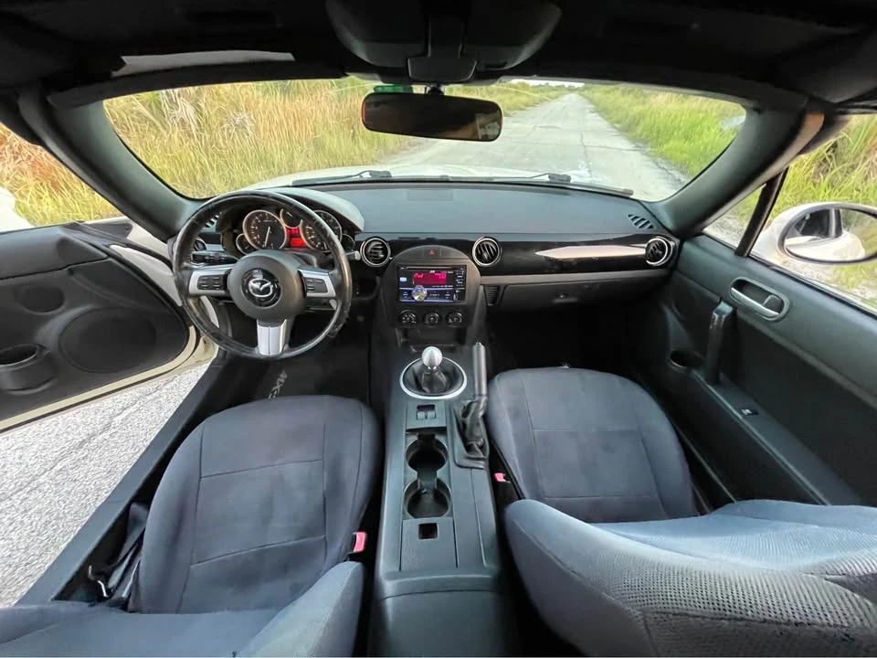 2006 Mazda NC MX-5 Miata - Image 8 of 9