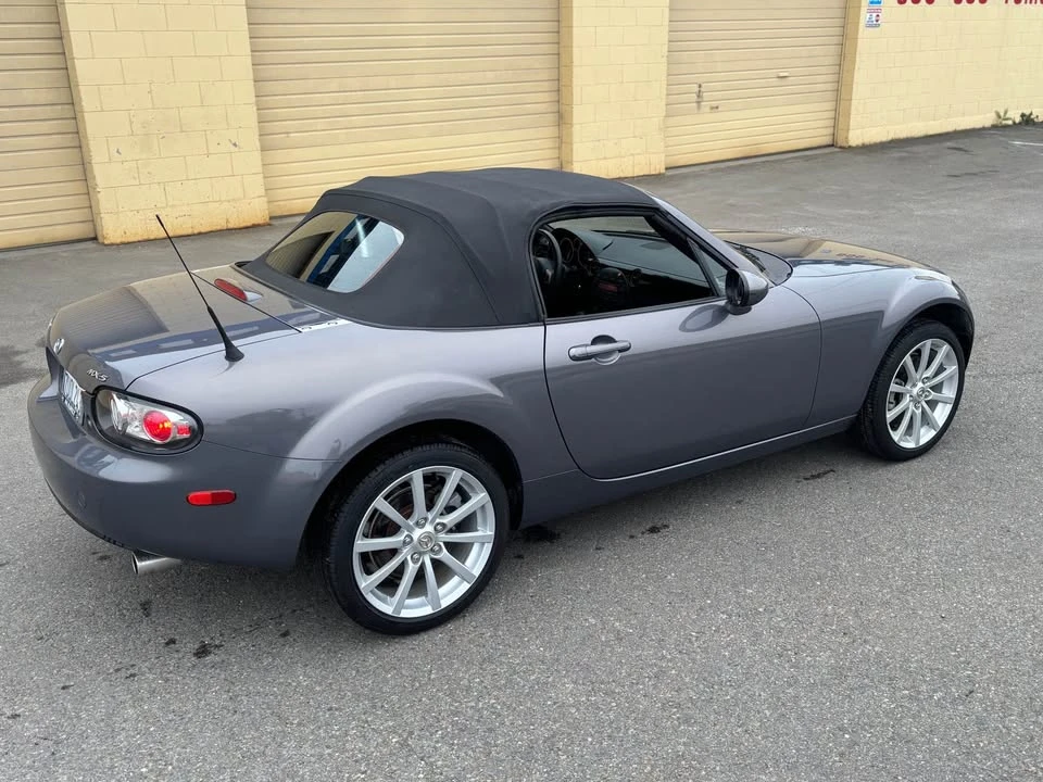 2006 Mazda NC MX-5 Miata - Image 5 of 19
