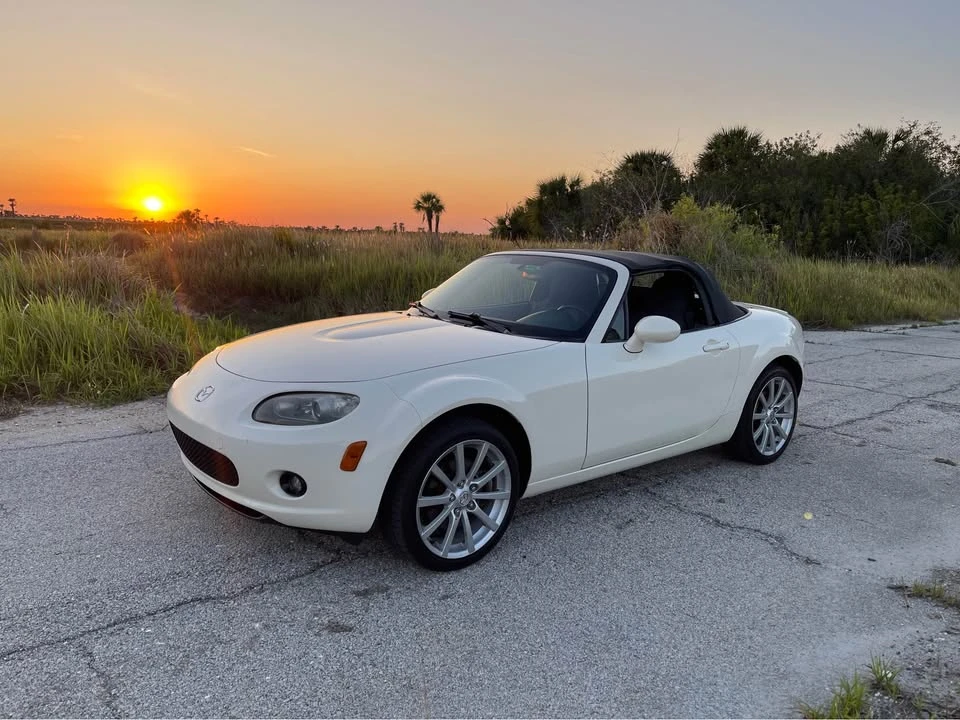2006 Mazda NC MX-5 Miata - Image 5 of 9