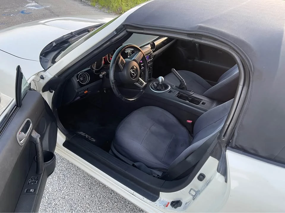 2006 Mazda NC MX-5 Miata - Image 6 of 9