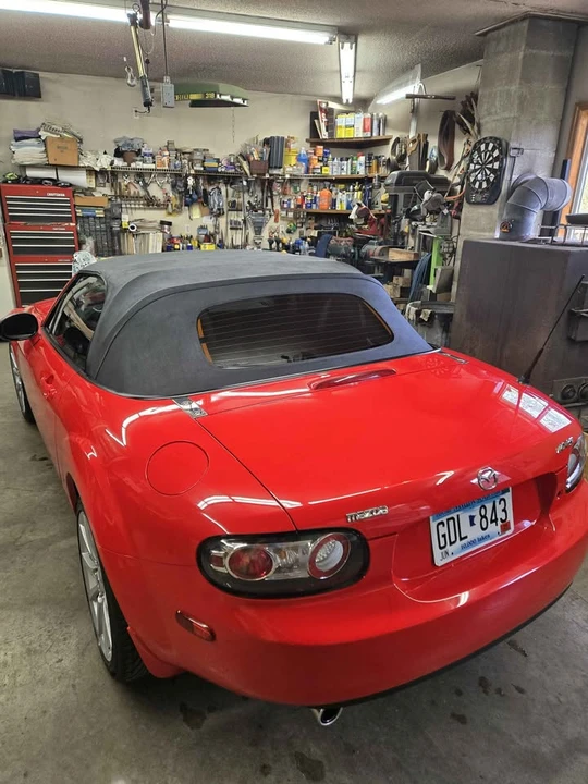 2006 Mazda NC MX-5 Miata - Image 5 of 10