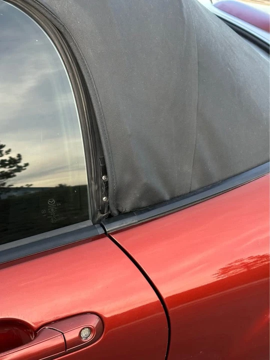 2006 Mazda NC MX-5 Miata - Image 15 of 17