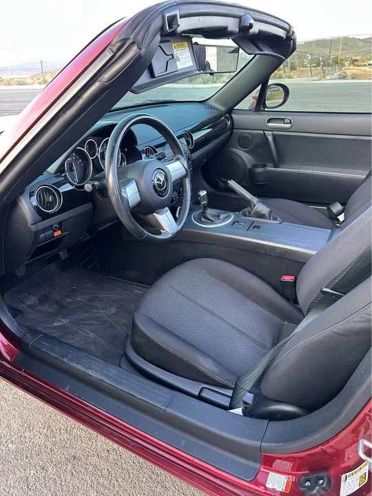 2006 Mazda NC MX-5 Miata - Image 10 of 17