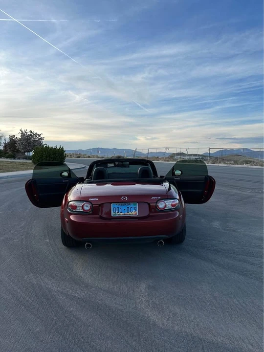 2006 Mazda NC MX-5 Miata - Image 8 of 17